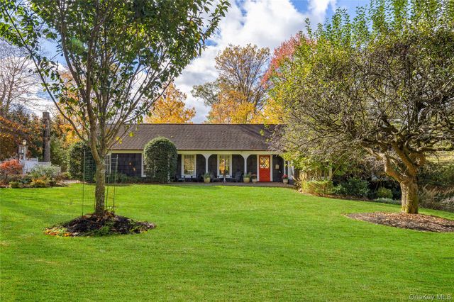 8 Douglas Circle, Rye, NY 10580