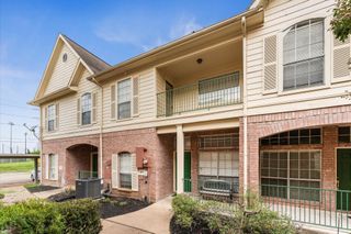 2710 Grants Lake Boulevard D5, Sugar Land, TX 77479