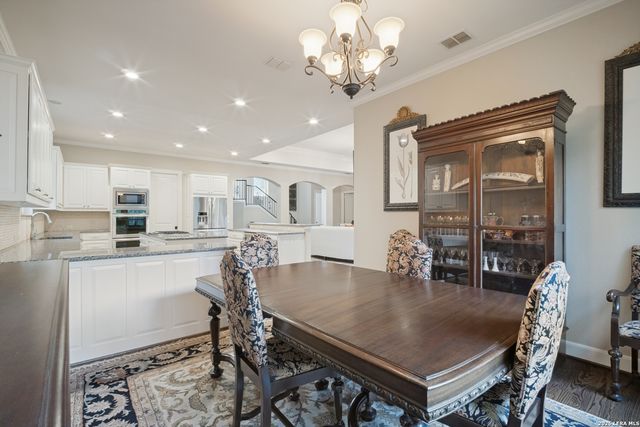 321 E SUNSET RD, San Antonio, TX 78209