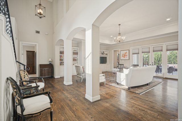 321 E SUNSET RD, San Antonio, TX 78209