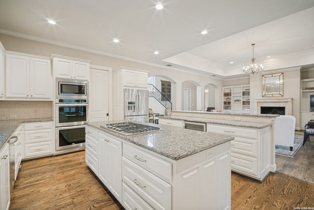 321 E SUNSET RD, San Antonio, TX 78209