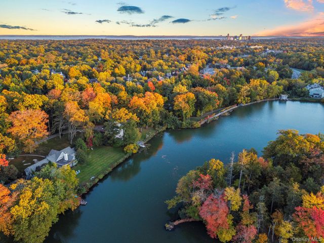 180 Wilmot Road, New Rochelle, NY 10804