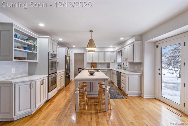 5348 Mccandlish Road, Grand Blanc, MI 48439