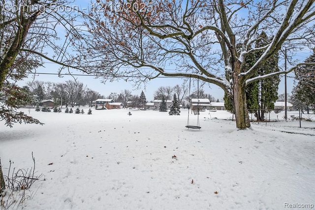 5348 Mccandlish Road, Grand Blanc, MI 48439