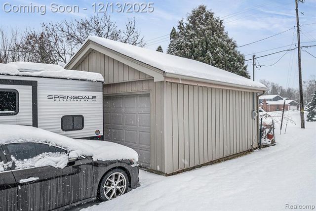 5348 Mccandlish Road, Grand Blanc, MI 48439