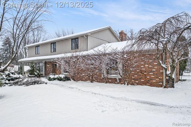 5348 Mccandlish Road, Grand Blanc, MI 48439