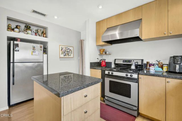 4021 Liberty Avenue North, Glendale, CA 91214