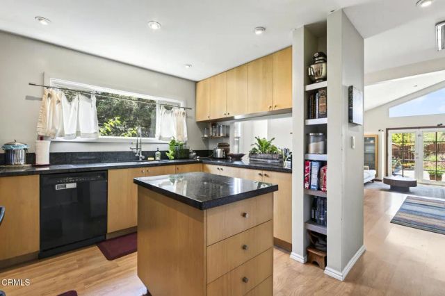 4021 Liberty Avenue North, Glendale, CA 91214