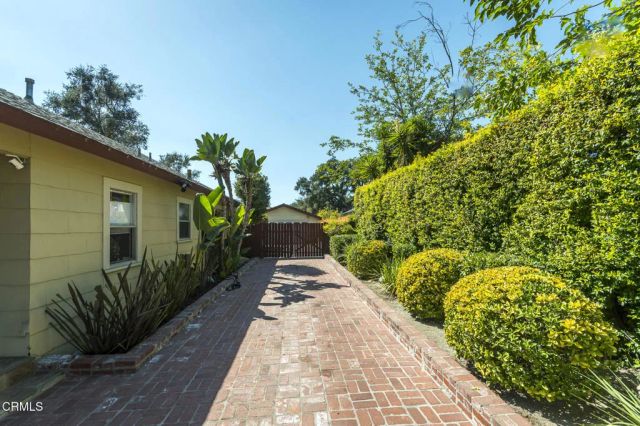 4021 Liberty Avenue North, Glendale, CA 91214