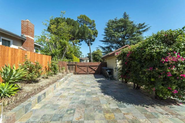 4021 Liberty Avenue North, Glendale, CA 91214