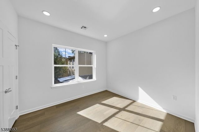 410 Morris Pl, Roselle Boro, NJ 07203