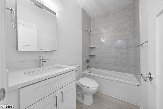 410 Morris Pl, Roselle Boro, NJ 07203