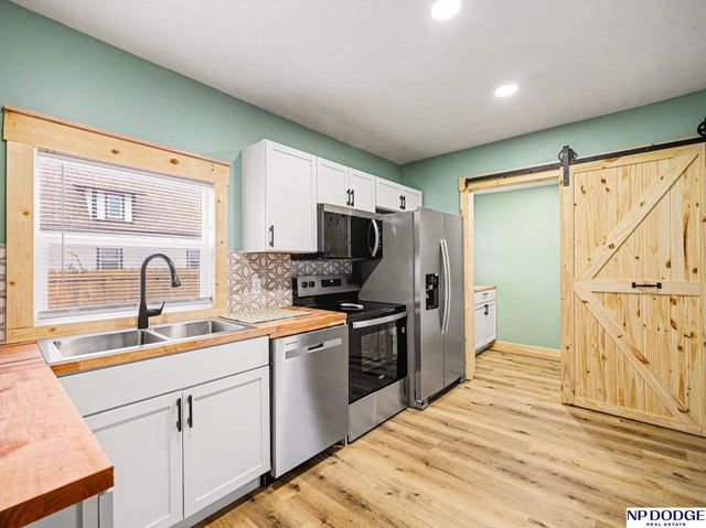 2806 Mormon Street, Omaha, NE 68112