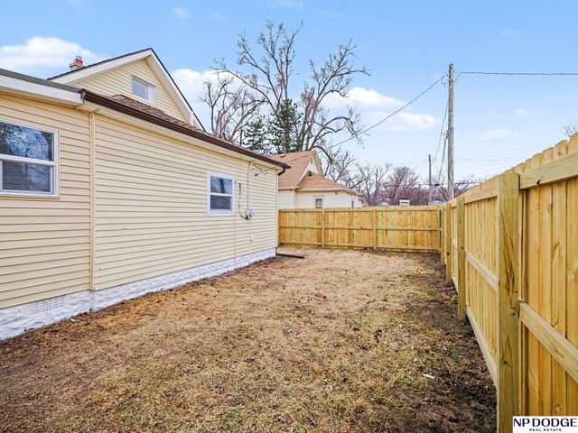 2806 Mormon Street, Omaha, NE 68112