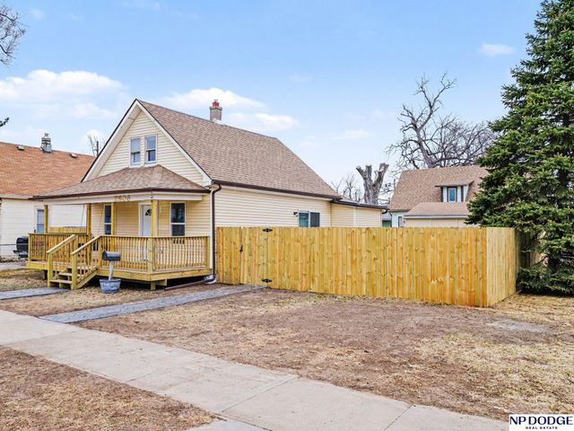 2806 Mormon Street, Omaha, NE 68112