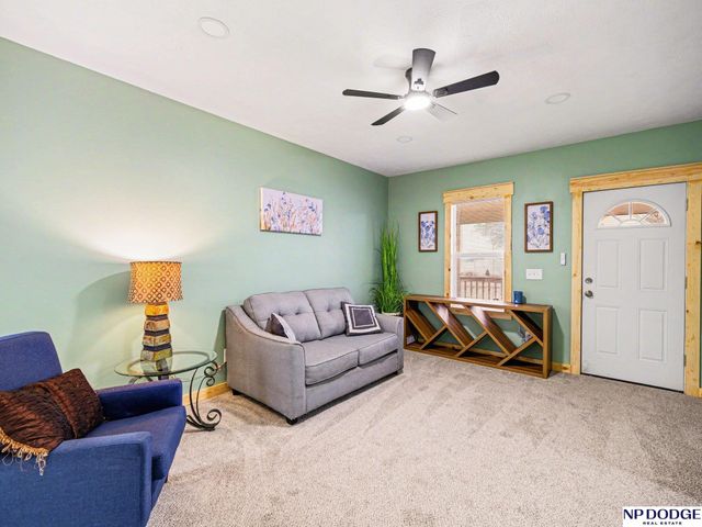 2806 Mormon Street, Omaha, NE 68112