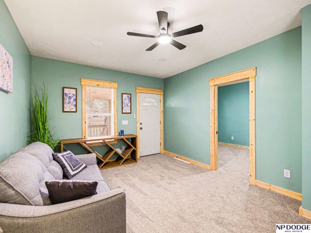 2806 Mormon Street, Omaha, NE 68112