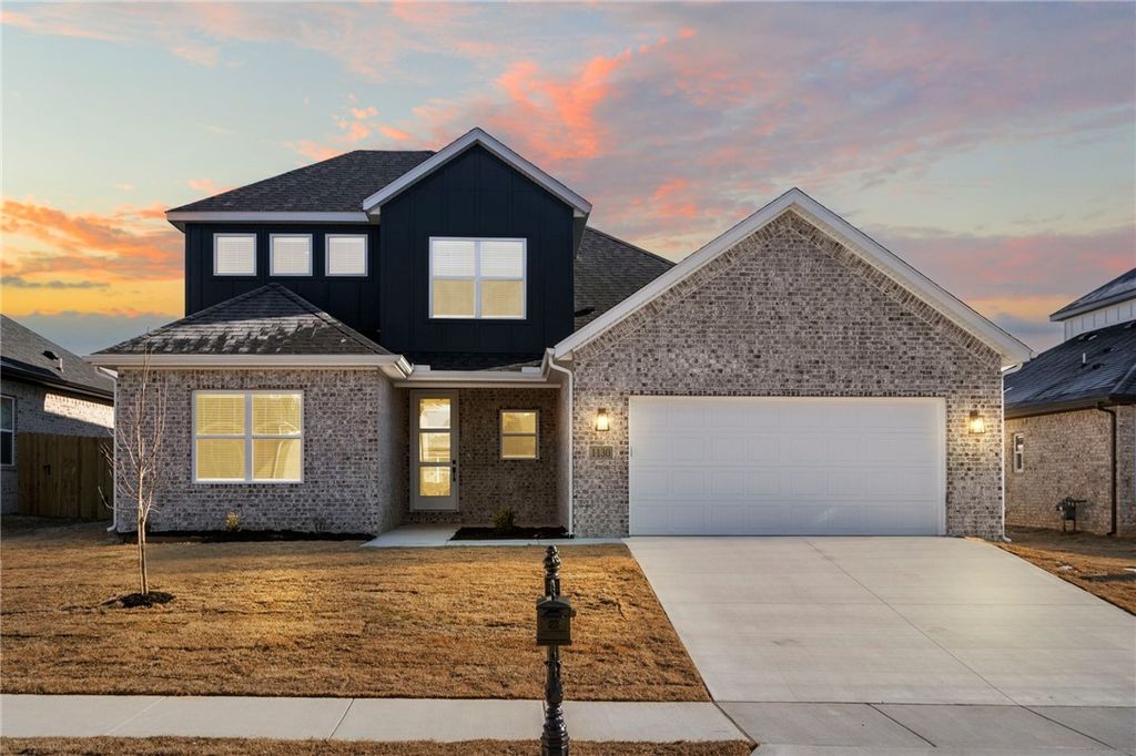 1231 Mammoth Street, Bentonville, AR 72713