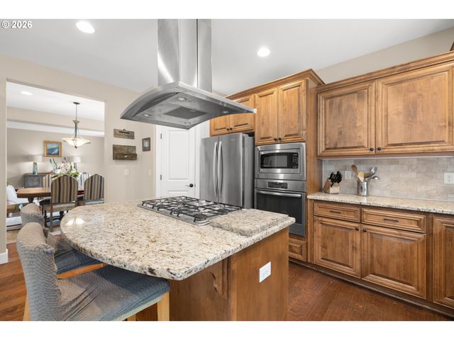 4707 SUMMER RUN Dr, West Linn, OR 97068