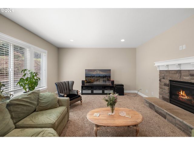 4707 SUMMER RUN Dr, West Linn, OR 97068