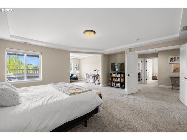 4707 SUMMER RUN Dr, West Linn, OR 97068