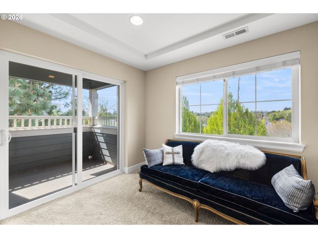 4707 SUMMER RUN Dr, West Linn, OR 97068