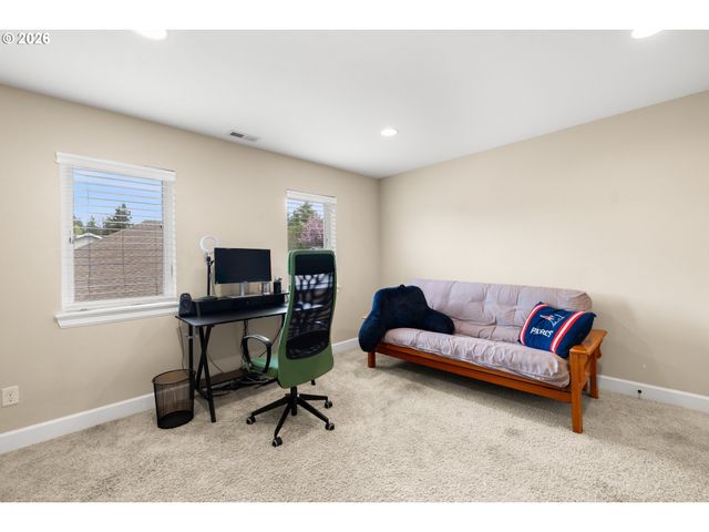 4707 SUMMER RUN Dr, West Linn, OR 97068