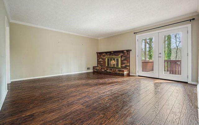 300 Cruise Court, Roswell, GA 30076