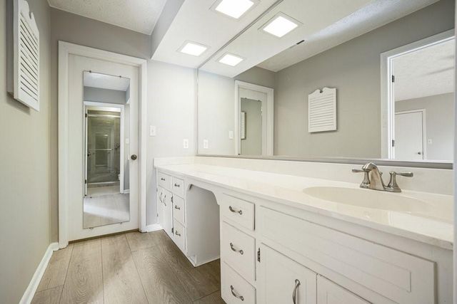 300 Cruise Court, Roswell, GA 30076