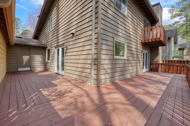 300 Cruise Court, Roswell, GA 30076