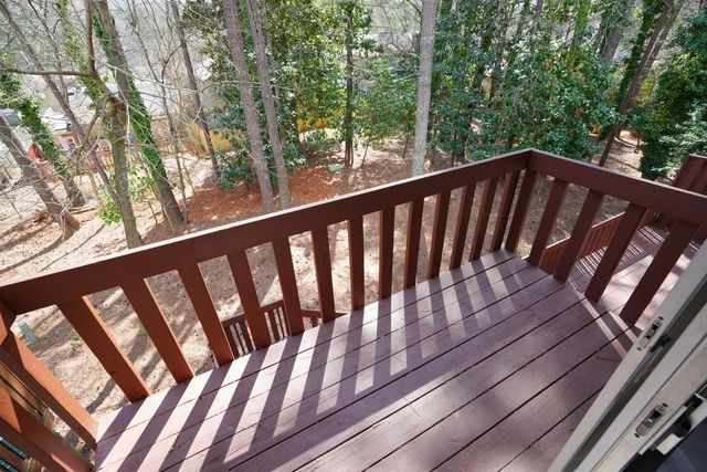 300 Cruise Court, Roswell, GA 30076