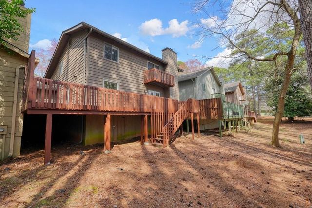 300 Cruise Court, Roswell, GA 30076