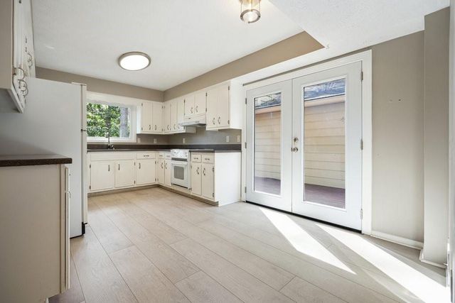 300 Cruise Court, Roswell, GA 30076