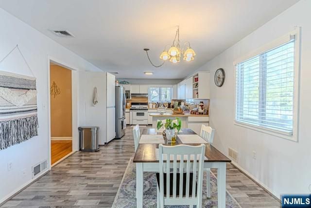 31 Perrin Drive, Wayne, NJ 07470