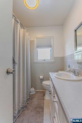 31 Perrin Drive, Wayne, NJ 07470