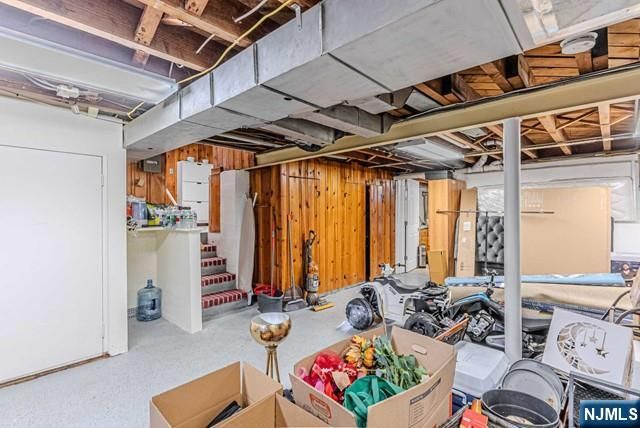 31 Perrin Drive, Wayne, NJ 07470