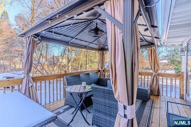 31 Perrin Drive, Wayne, NJ 07470