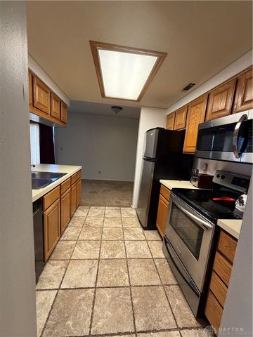 1010 Lookout Trail E, Dayton, OH 45449