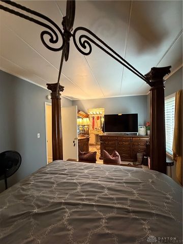 1010 Lookout Trail E, Dayton, OH 45449