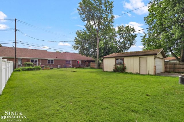 30022 5th Street, St Clair Shores, MI 48082