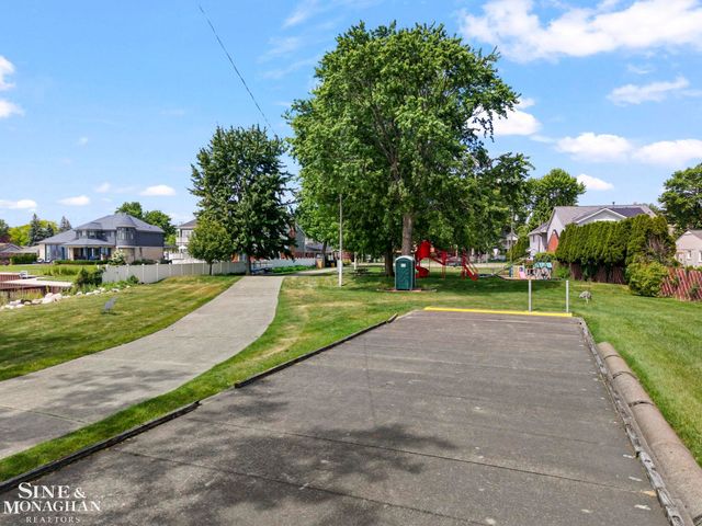 30022 5th Street, St Clair Shores, MI 48082