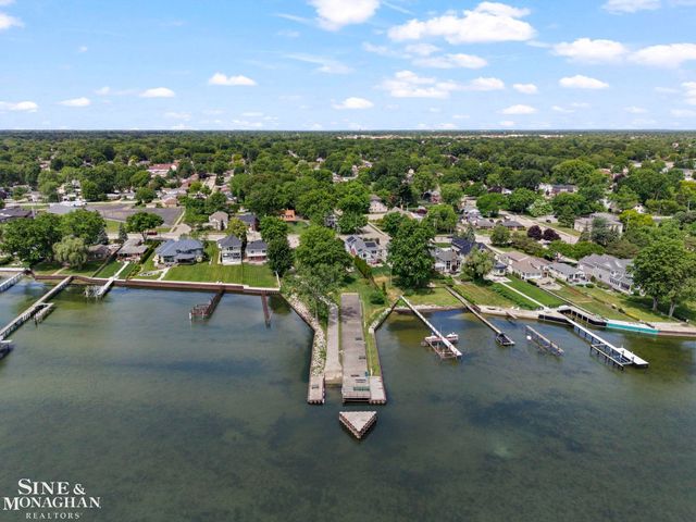 30022 5th Street, St Clair Shores, MI 48082