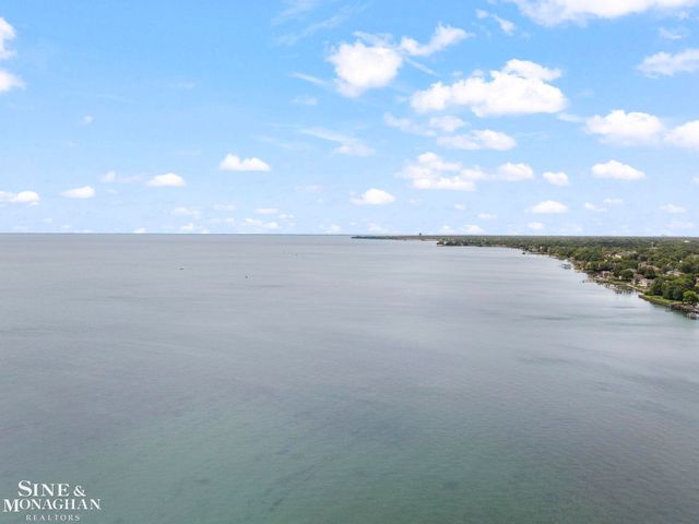 30022 5th Street, St Clair Shores, MI 48082