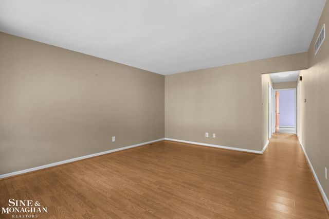 30022 5th Street, St Clair Shores, MI 48082