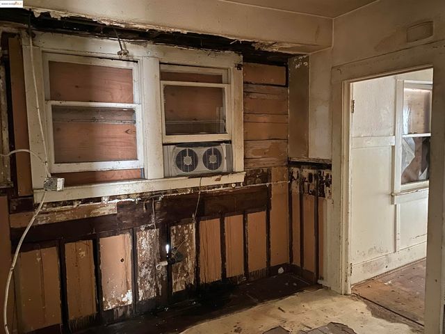 3654 39th Ave, Oakland, CA 94619