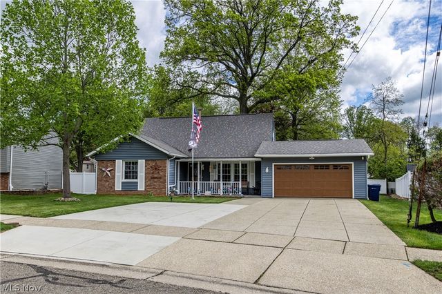 537 Eric Drive, Tallmadge, OH 44278