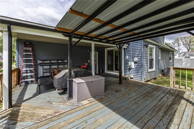 537 Eric Drive, Tallmadge, OH 44278