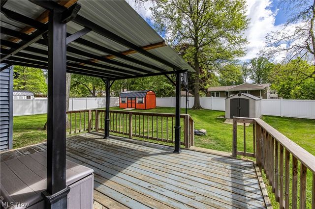 537 Eric Drive, Tallmadge, OH 44278