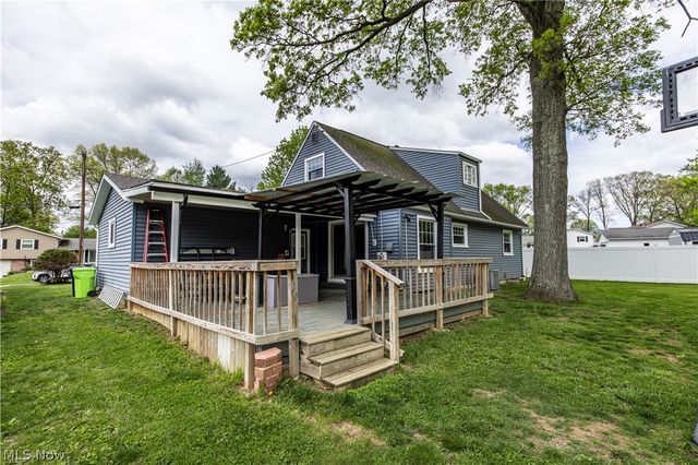 537 Eric Drive, Tallmadge, OH 44278