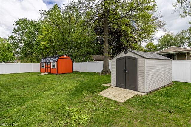 537 Eric Drive, Tallmadge, OH 44278